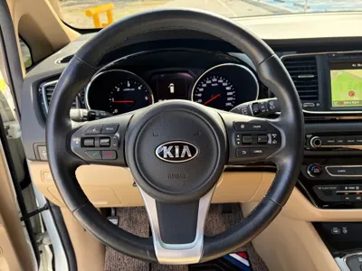 Kia Canival 2016, 86077 км, за 15500000 KRW - фото 11