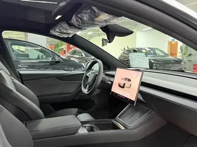 Tesla Model Y 2026, 100 км, за 243800 CNY - фото 5