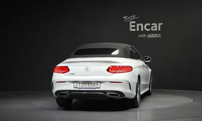 Mercedes-Benz C-Class 2023, 42824 км, за 37900000 KRW