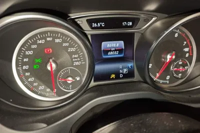 Mercedes-Benz CLA 2019, 68000 км, за 73995.9 CNY - фото 12