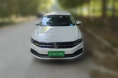 Volkswagen Bora 2020, 73000 км, за 48931.78 CNY