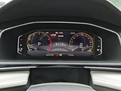 Volkswagen Tiguan L 2022, 74200 км, за 102600 CNY - фото 12