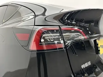 Tesla Model Y 2022, 59600 км, за 163900 CNY - фото 19