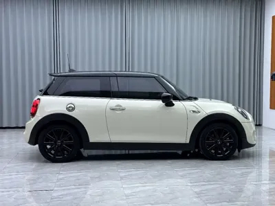 MINI MINI 2019, 46000 км, за 125800 CNY