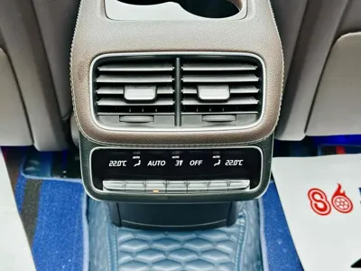 Mercedes-Benz GLS 2022, 67000 км, за 658000 CNY - фото 12