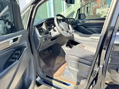 GAC Motor Trumpchi M8 2023, 73000 км, за 109800 CNY