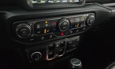 Jeep Wrangler 2019, 50217 км, за 39990000 KRW - фото 17