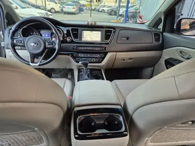 Kia Canival 2017, 282290 км, за 5900000 KRW - фото 18