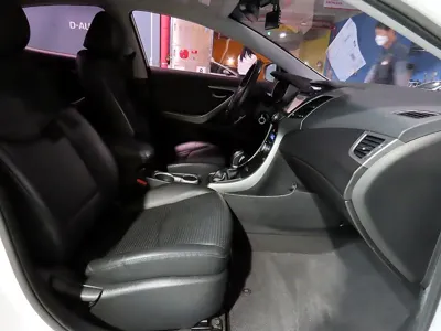 Hyundai Avante 2015, 107738 км, за 5900000 KRW - фото 8