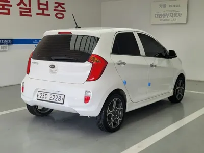 Kia Morning 2012, 155785 км, за 3400000 KRW