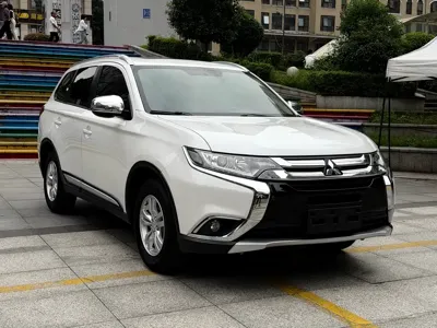 Mitsubishi Outlander (Import) 2016, 85000 км, за 39800 CNY