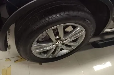 Volkswagen Touareg 2017, 121300 км, за 153397.03 CNY - фото 10