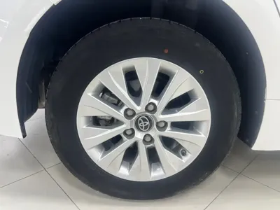 Toyota Corolla 2023, 43000 км, за 73800 CNY - фото 8