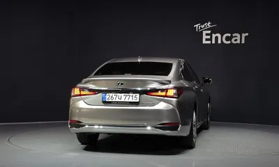 Lexus ES 2025, 28783 км, за 47990000 KRW - фото 4