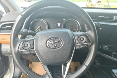 Toyota Camry 2019, 83100 км, за 92138.75 CNY - фото 10