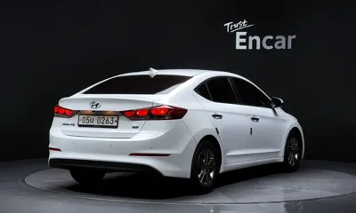 Hyundai Avante 2017, 60028 км, за 12100000 KRW