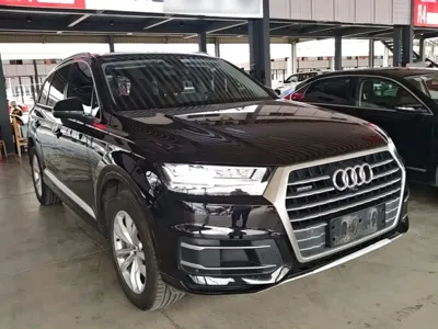 Audi Q7 2018, 134200 км, за 167000 CNY