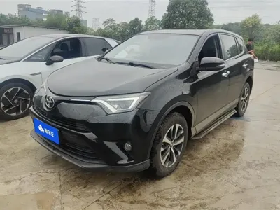 Toyota RAV4 · 2018 год