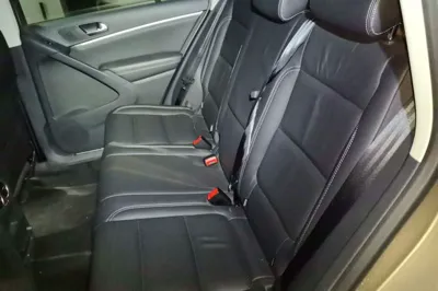 Volkswagen Tiguan 2016, 15600 км, за 66409.36 CNY - фото 14