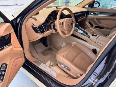 Porsche Panamera 2011, 165000 км, за 64800 CNY