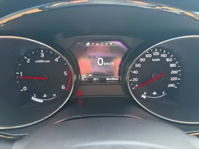 Kia Canival 2016, 86077 км, за 15500000 KRW - фото 12