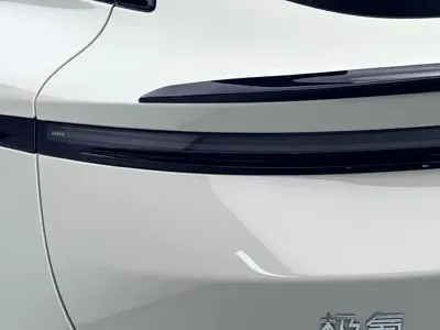 Zeekr 极氪007GT 2025, 15800 км, за 168800 CNY - фото 18