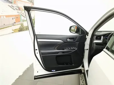 Toyota Highlander 2019, 88699 км, за 111800 CNY - фото 8