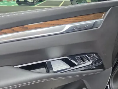 Cadillac Escalade 2025, 6700 км, за 160000000 KRW - фото 3
