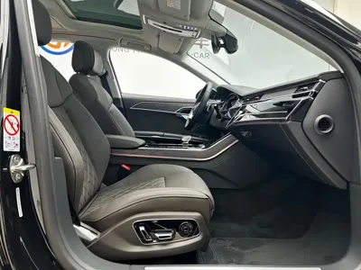 Audi A8 2026, 1000 км, за 618800 CNY - фото 23