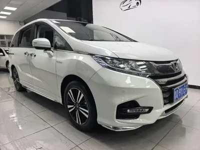 Honda Odyssey 2021, 90000 км, за 108800 CNY