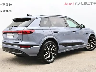 Audi 奥迪Q6L e-tron 2025, 5600 км, за 256000 CNY - фото 2