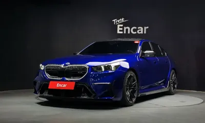 BMW M5 · 2025 год
