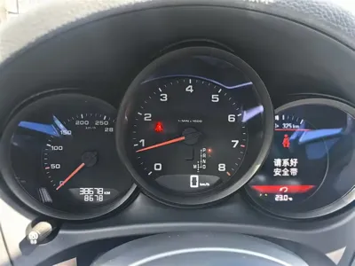 Porsche Macan 2021, 38700 км, за 238000 CNY