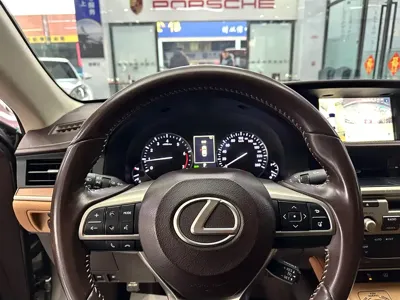 Lexus ES 2018, 132000 км, за 99000 CNY - фото 12