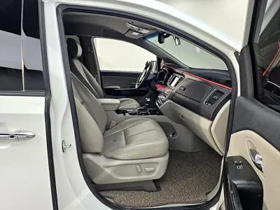 Kia Canival 2019, 130970 км, за 14500000 KRW - фото 11