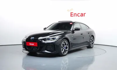 BMW i4 · 2024 год