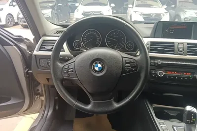 BMW 3 Series 2015, 85000 км, за 63724.16 CNY - фото 13