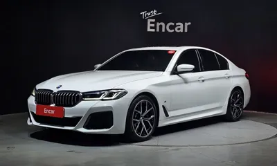 BMW 5-Series · 2023 год