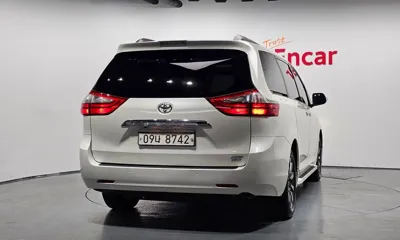 Toyota Sienna 2018, 89487 км, за 24900000 KRW - фото 4