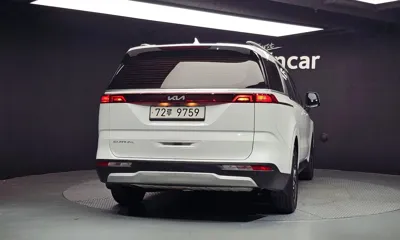 Kia Canival 2022, 50256 км, за 21000000 KRW