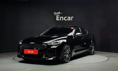 Kia Stinger · 2023 год