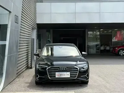 Audi A6L 2023, 35000 км, за 237300 CNY