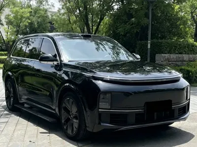 Li Auto Li L9 · 2025 год