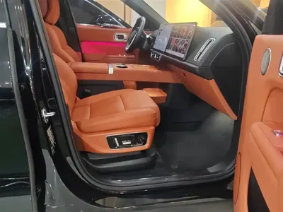 Li Auto Li L8 2025, 9400 км, за 263800 CNY - фото 8