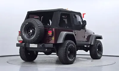 Jeep Wrangler 2003, 183303 км, за 22500000 KRW - фото 2