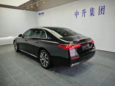 Mercedes-Benz E-Class 2025, 21600 км, за 335700 CNY