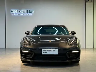 Porsche Panamera 2023, 31000 км, за 688800 CNY
