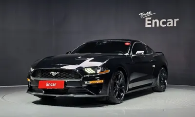 Ford Mustang · 2021 год
