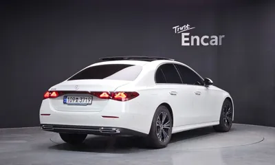 Mercedes-Benz E-Class 2024, 17381 км, за 75050000 KRW