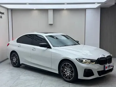 BMW 3 Series 2022, 71200 км, за 172800 CNY
